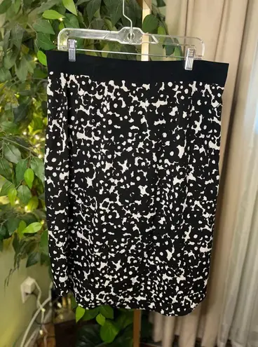 CAbi  Dixon Floral Print Faux Wrap Skirt Size Large