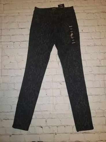 DKNY 𝅺 Women's Snake Printed High-Rise Skinny Ankle Jeans Size 0/25