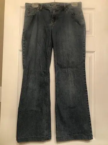 CAbi  Size 10 Contemporary Fit Boot Cut Embroidered 895 Jeans