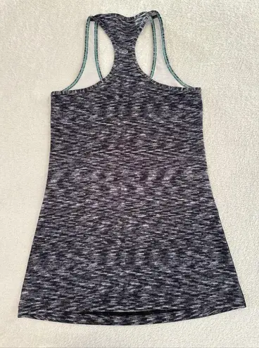 Lululemon  Cool Raceback Tank Size 6, 14 Inches From Pit To Pit Womens