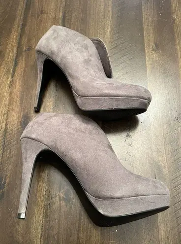 Audrey Brooke  Bootie Heels Women Size 8.5 Gray Suede 4" High Stilleto Pumps