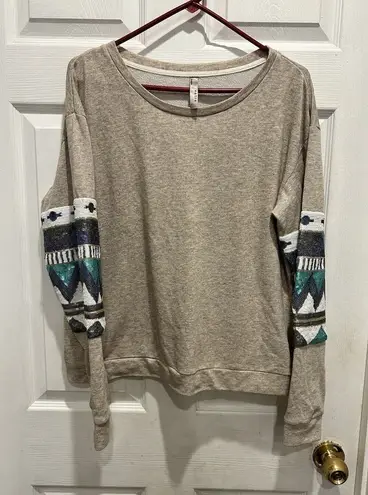 Entro Sequin Sleeve Sweater Sz Large Beige w/ Blue and Teal Sequin Sleeves Gray