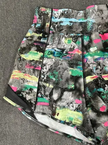 Lululemon  Hotty Hot Shorts 4" Lined PADM Size 0 NWT LW7COMT Paint Drift Multi