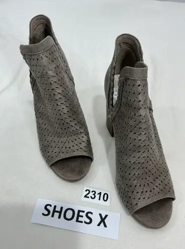 Fergalicious Womans By Fergie Slip On Tan Faux Leather Open Toe Bootie 6m