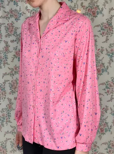 Vintage 70s bright pink tulip floral print button up blouse Size M