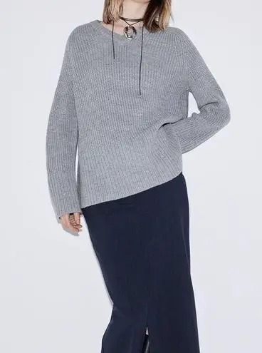 ZARA  Gray V-Neck Knit Sweater with Side Vents