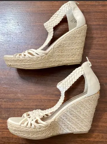 Brash ivory braided  t-strap wedges size 7.5