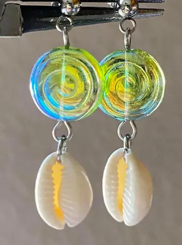 Handmade quality Czech glass beads snail shell & natural cowrie seashell dangle earrings 🌀💕