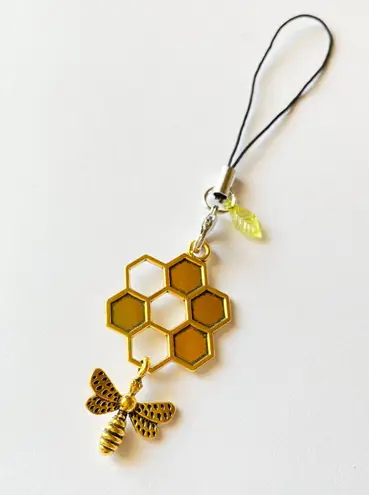 Handmade antique gold color BEE retro vintage boho chic aesthetic style phone charm/strap/bag accessory/decor✨