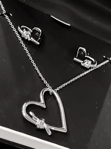 Alfani NEW  NECKLACE & EARRINGS Silver-Tone Knotted Heart Pendant Jewelry Boxed