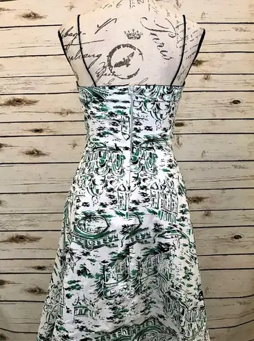 B. Smart Venice Italy Green White Dress