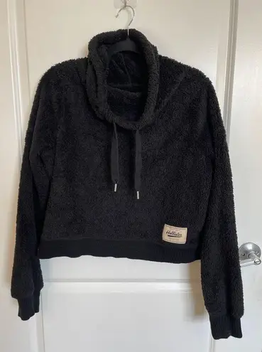 Hollister  Women's Cropped Sherpa Fuzzy Long Sleeve Black Pullover Large (T163)