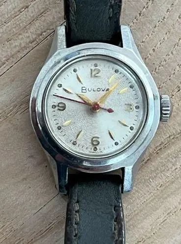Bulova Ladies Watch RARE Vintage Mechanical Winding Leather Strap Stainless Case