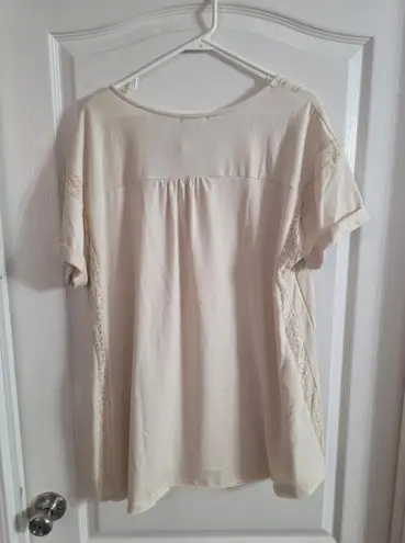 Gimmicks by BKE Gimmicks Women’s Cream Boho Blouse Sz XL. 5131