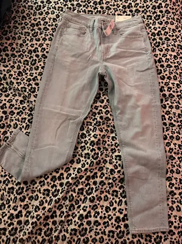 American Eagle 90s Skinny Jean