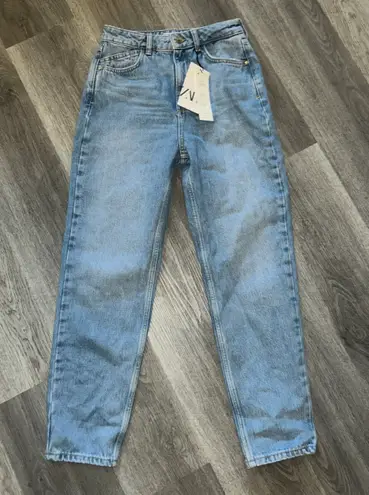 ZARA Mom Fit Jeans