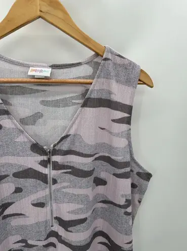 LuLaRoe  Top Women LAGE Pink Purple Grey Camo Print V-Neck Front Zip Tank