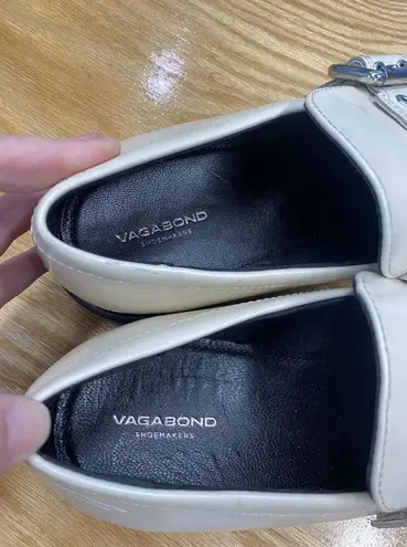 Vagabond Cosmo 2.0 Loafers Women's White Patent Leather Block Heel Buckle S63