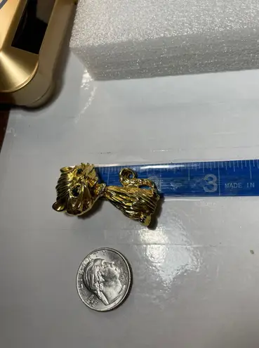 Two Sisters Cat Gold Tone Green Eyes Brooch Pin