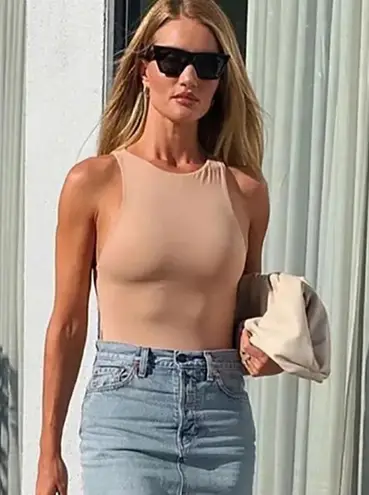 SKIMS Fits Everybody High Neck Bodysuit in Clay Size X-Large