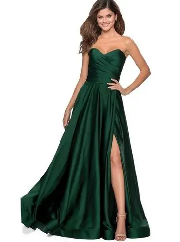 La Femme Strapless Sweetheart Satin Wrap Bodice Maxi Gown Emerald Green