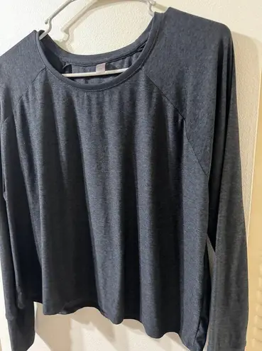 Beyond Yoga Grey  Long Sleeve Shirt Size Large