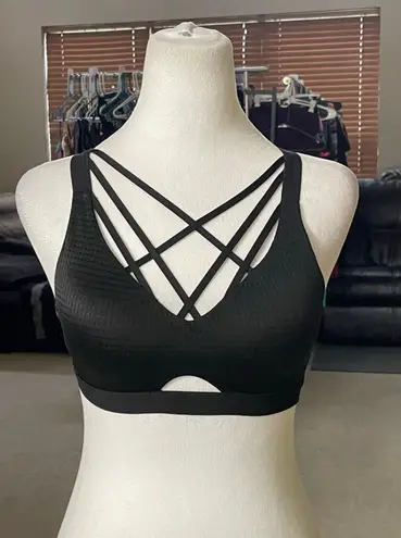 Victoria Sport Women's Black Strappy Sports Bra 32B