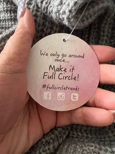 Full Circle Trends Women V Neck Ripped Fringed Hem Gray Pullover Sweater Size XL