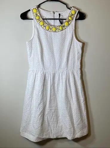 Kensie  White Yellow Jeweled Shift Embroidered Sleeveless Dress Size S