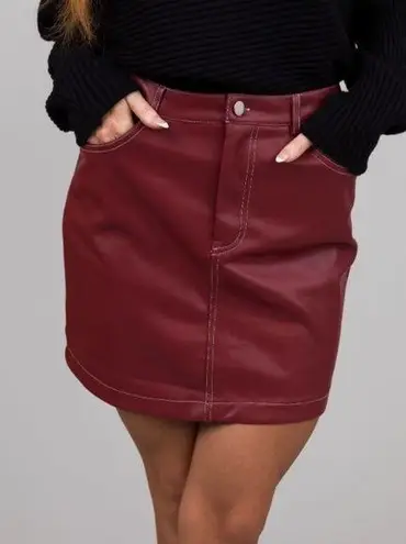 TUCKERNUCK BURGUNDY/WINE/OX BLOOD MAROON FAUX LEATHER MINI SKIRT SZ MEDIUM Red