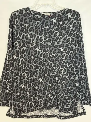 Natori Women’s 2 piece pant pajama set leopard size medium