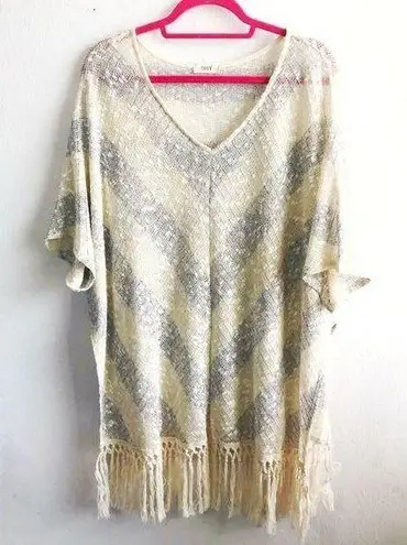 ODDY Shawl Sweater Cape w/ Fringe Cream & Grey Chevron Stripes OSFM GUC Size undefined