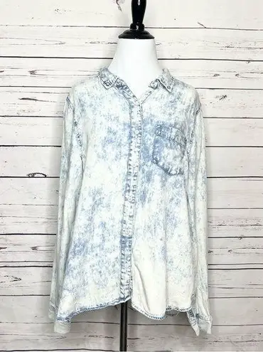 Velvet Heart  Acid Wash Tencel Chambray Denim Button Up Shirt Women’s Size Large