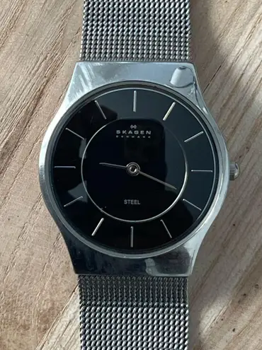 Skagen Steel Ladies Watch Mesh Stainless Adjustable Bracelet Black Dial