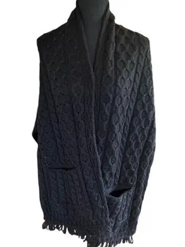 Carraig Donn Made in Ireland Aran Knit Wool Wrap Scarf w/ Pockets Black Size undefined