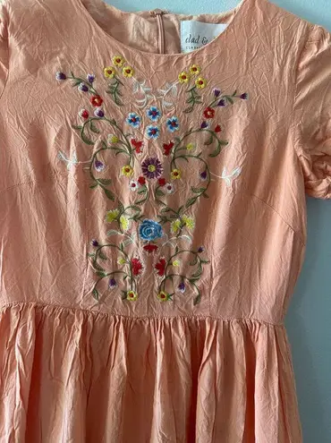 Clad & Cloth Dress Women’s XS Fit and Flare Embroidered Floral Peach Spring