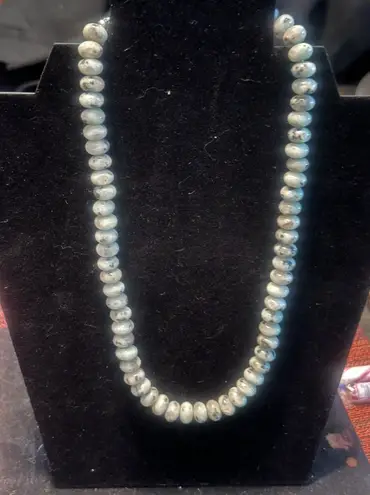 Karis Green Kiwi Jasper Beaded Necklace 18 Inches 308 TCW Gray