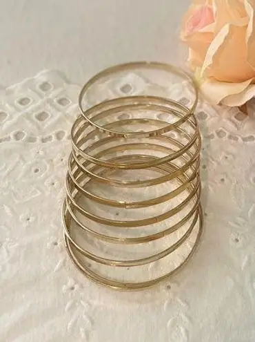 Elegant Gold Bangles Thin Straight Line Flat Classy Boho Bracelet Set in EUC