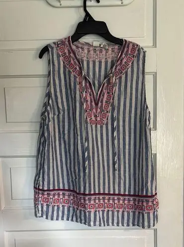 Artisan NY Blue and White Sleeveless Blouse with Mandarin Collar