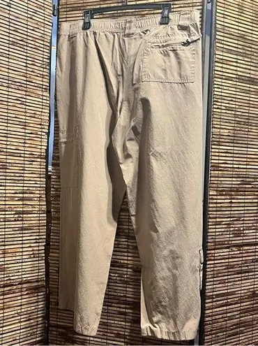 Catalina Tan Capris Versatile Cotton Blend