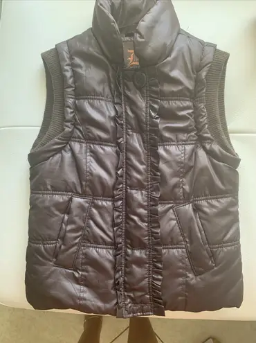 Dollhouse Puffer Jacket Vest Size Small Brown In Perfect Condition - Image 1