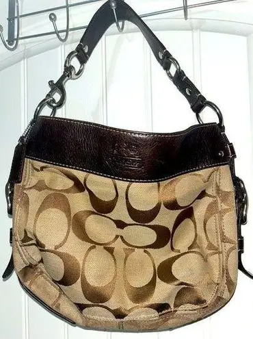 Coach VINTAGE  Zoe Signature F12657 Jacquard Brown Hobo Handbag, Used.