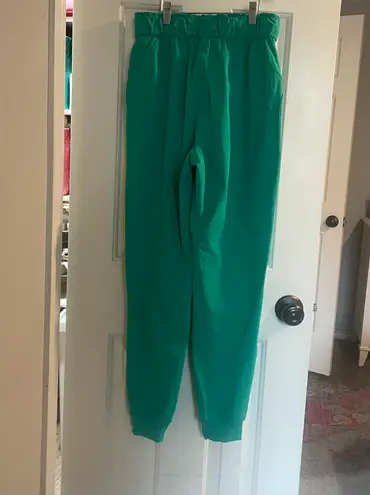 Lululemon Kelly Green Joggers