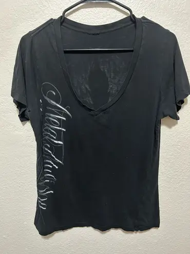 Metal Mulisha π₯ Y2K V-Neck Graphic Tee β Wings Back Print β Fits Like Small π₯
