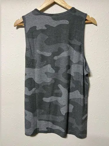 Nobull Gray Camouflage Muscle Tee Women’s Size Large