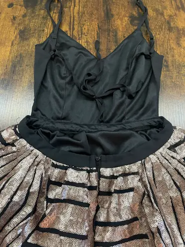 Miss Avenue gold sequin crisscross back dress SZ M