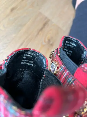 Size 7 chunky heel Chelsea platform boots Red