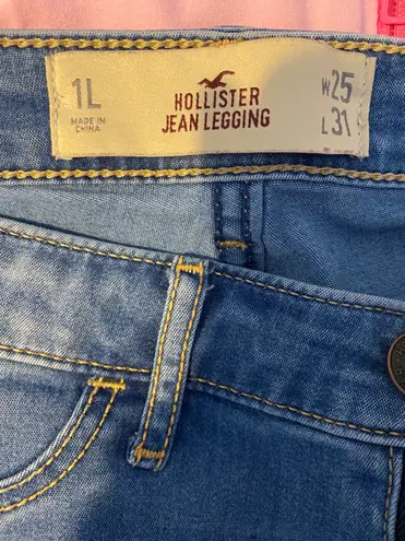 Hollister Super Skinny Jeggings