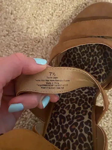 Universal Threads cognac block heels - Image 7