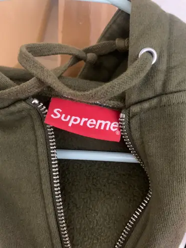 Supreme globe hoodie hotsell